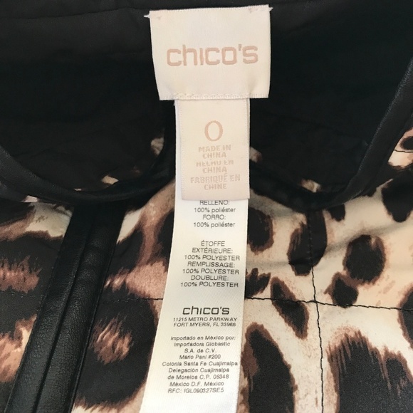 Chico’s Women’s Leopard Print Reversible Puffer Vest - Picture 8 of 11